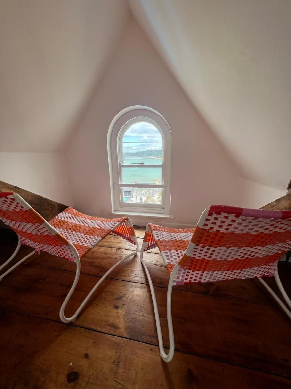 Bronwydd, Large Holiday Home In Seaside Town Of New Quay Kültér fotó